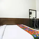 Fabhotel The Lazeez