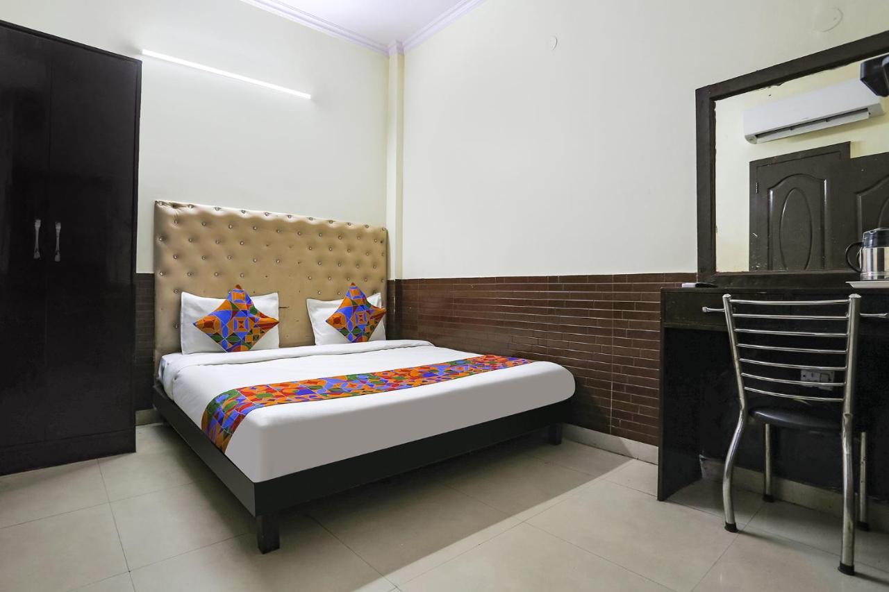 Fabhotel The Lazeez 3* New Delhi